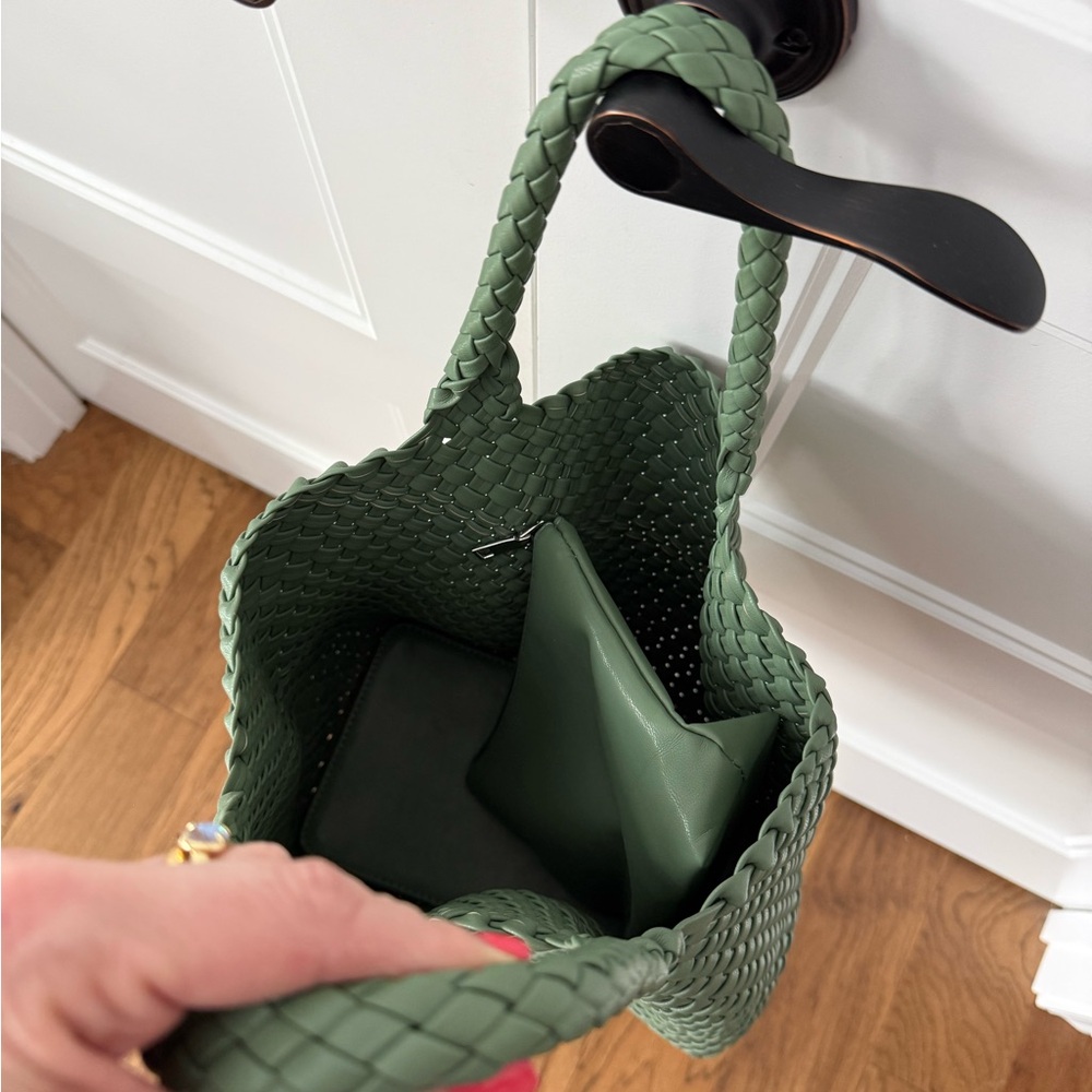 Elegant Green Woven Tote Bag